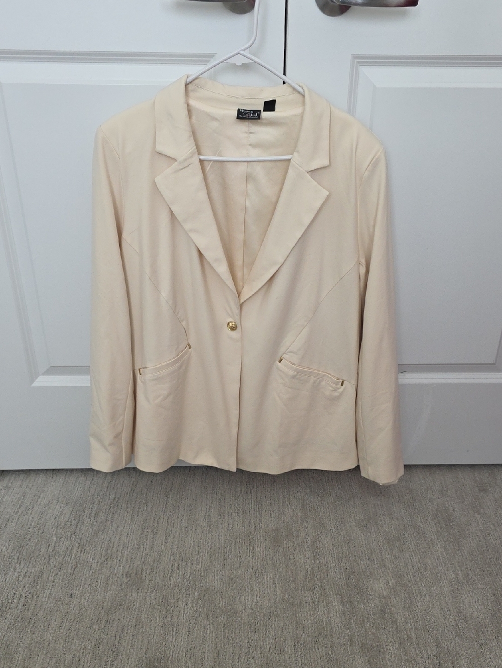 Women with Control Cream Single-Button Blazer